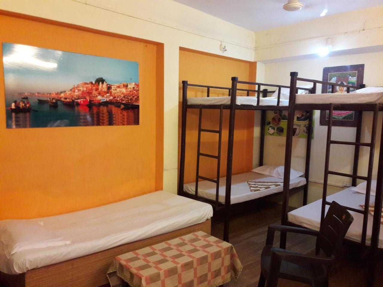 Buddha Guest House Varanasi Exteriör bild