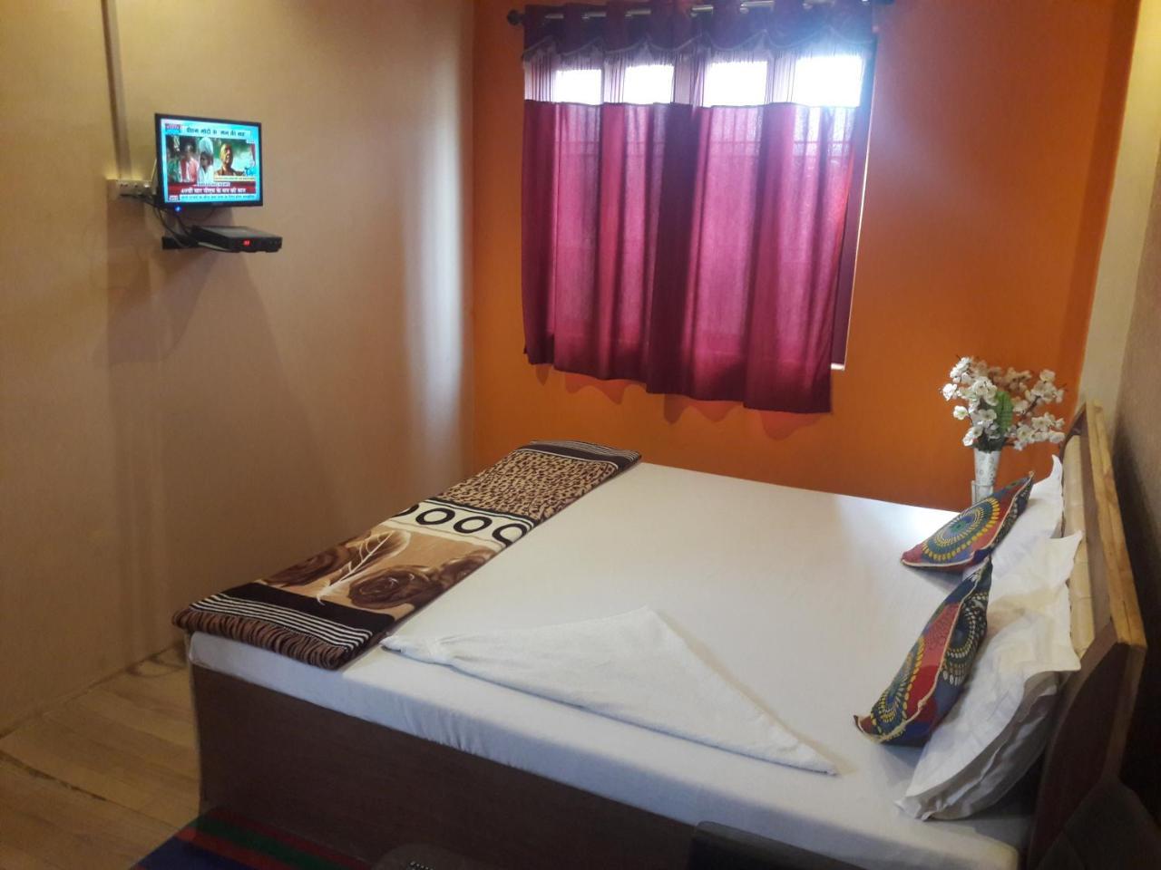 Buddha Guest House Varanasi Exteriör bild