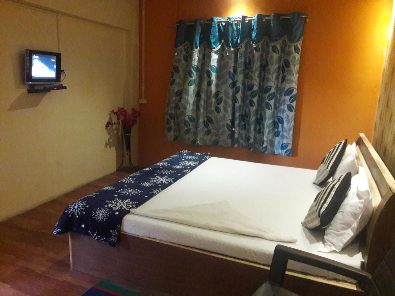 Buddha Guest House Varanasi Exteriör bild