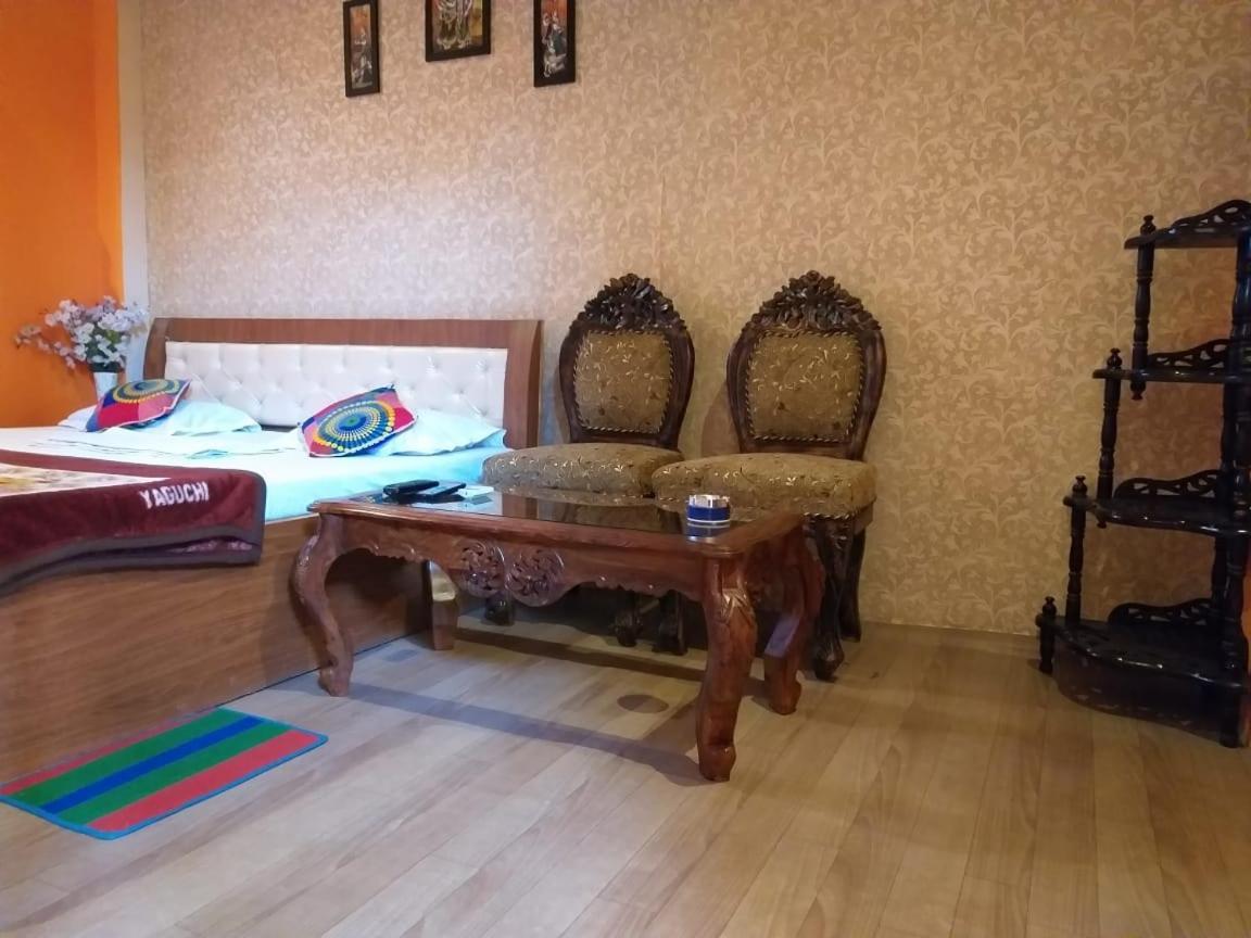 Buddha Guest House Varanasi Exteriör bild